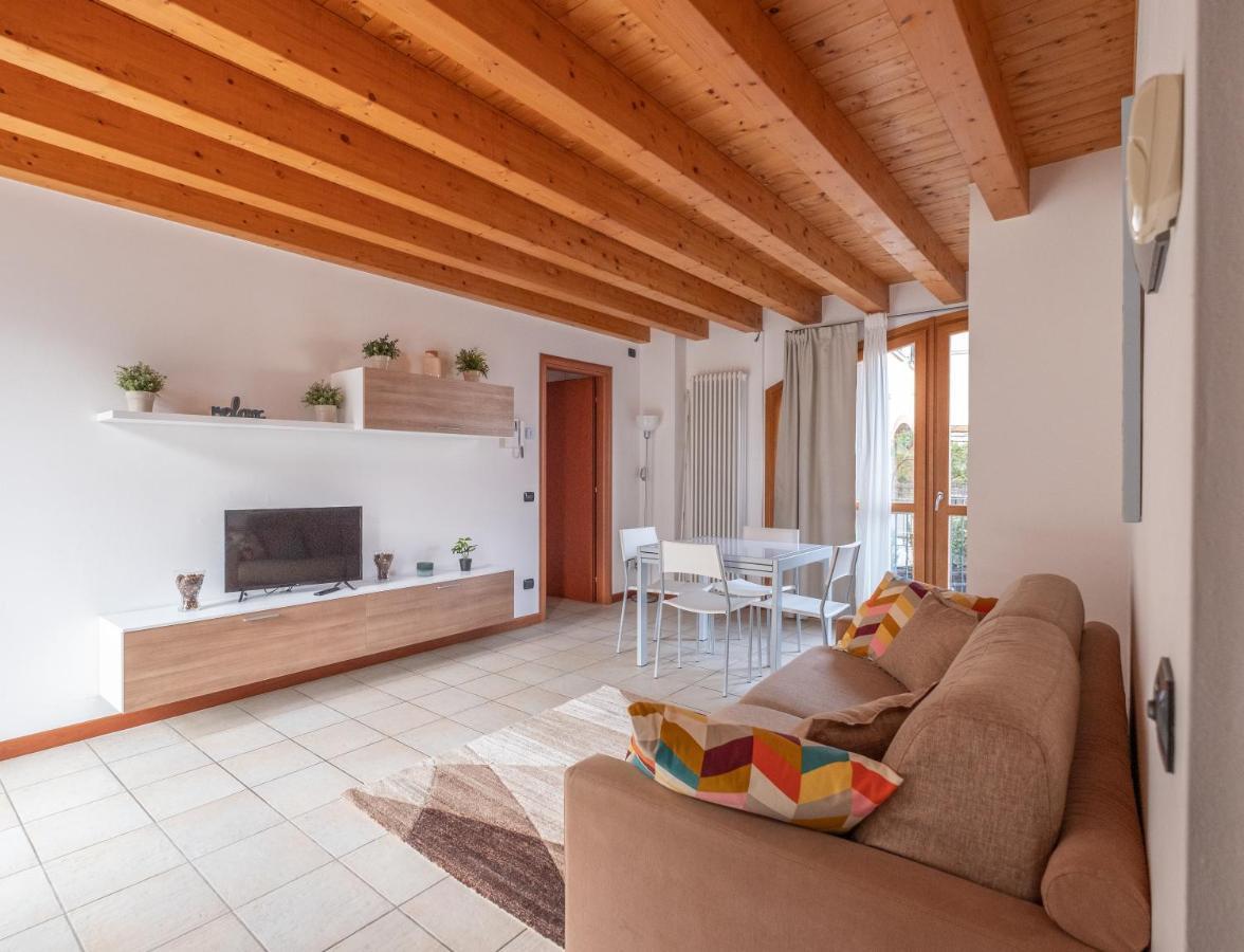 Happy Guest Apartments - Lake & Relax Riva di Solto Exterior photo