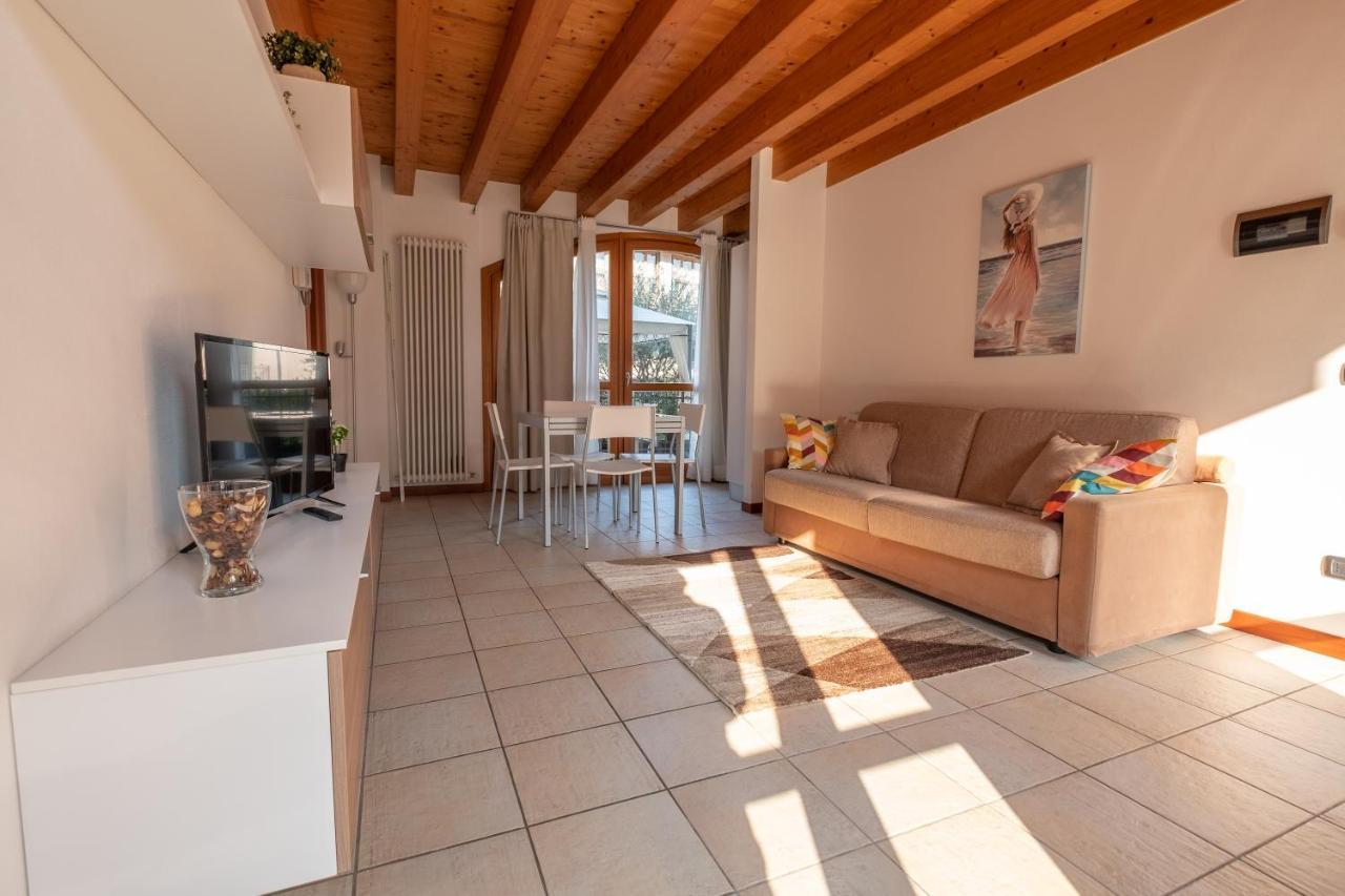 Happy Guest Apartments - Lake & Relax Riva di Solto Exterior photo