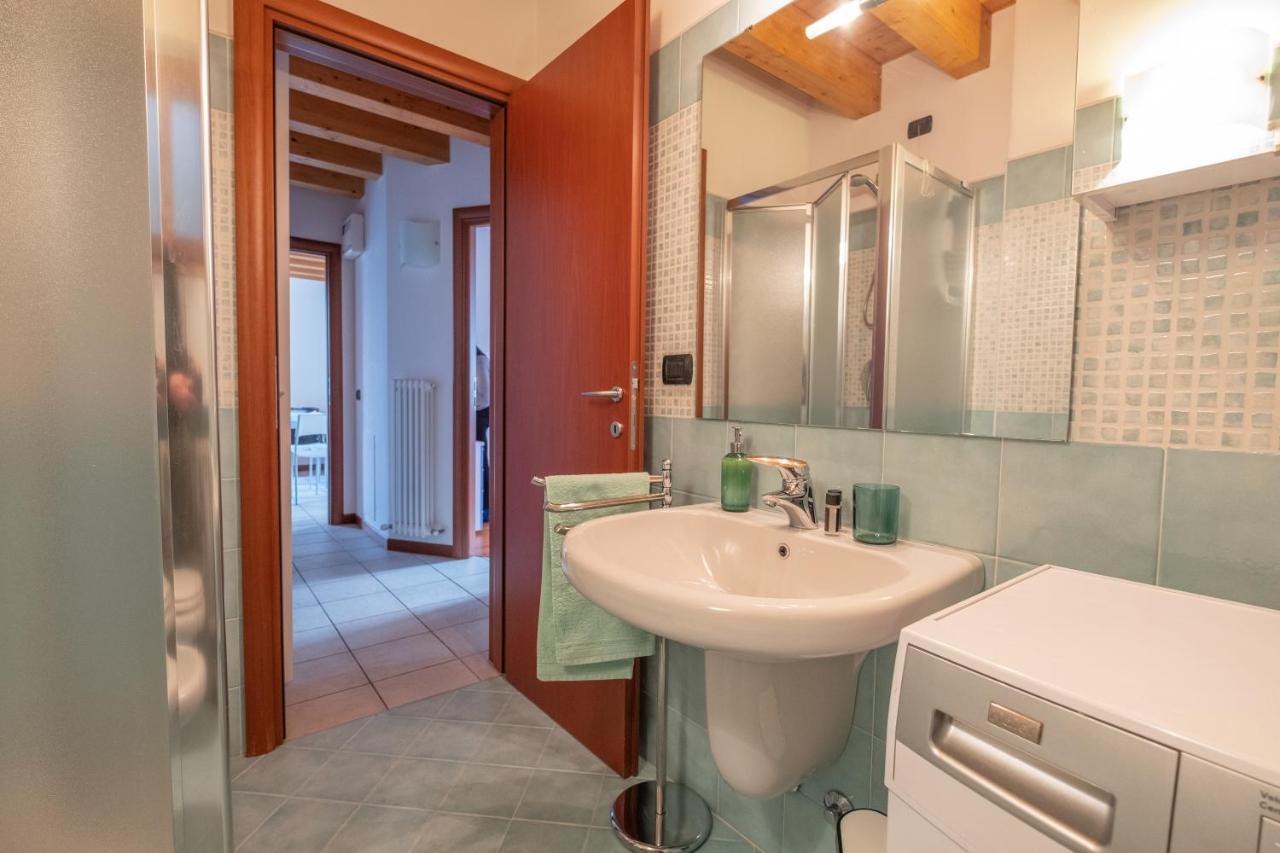 Happy Guest Apartments - Lake & Relax Riva di Solto Exterior photo