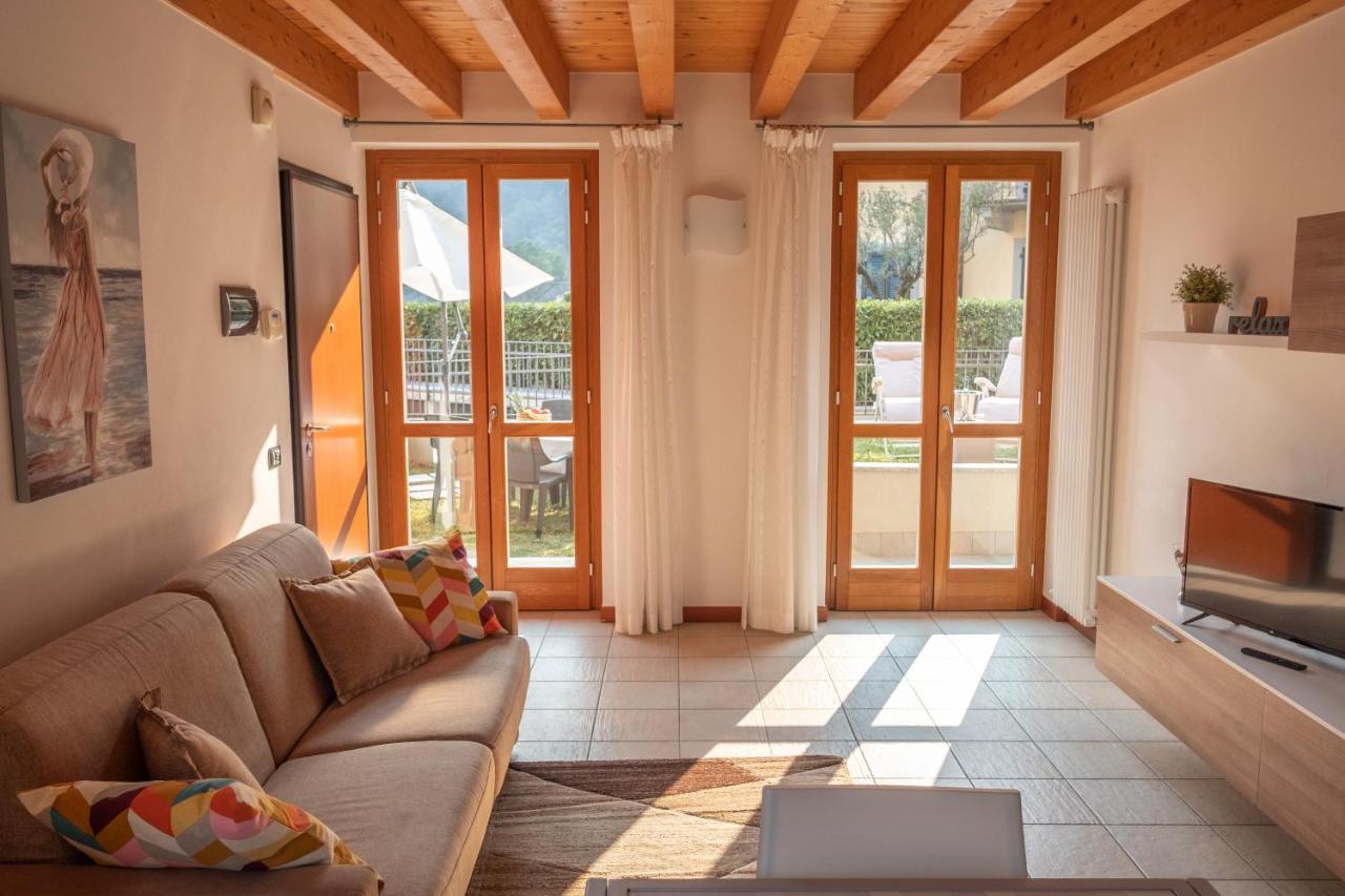 Happy Guest Apartments - Lake & Relax Riva di Solto Exterior photo